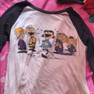 Peanuts tee